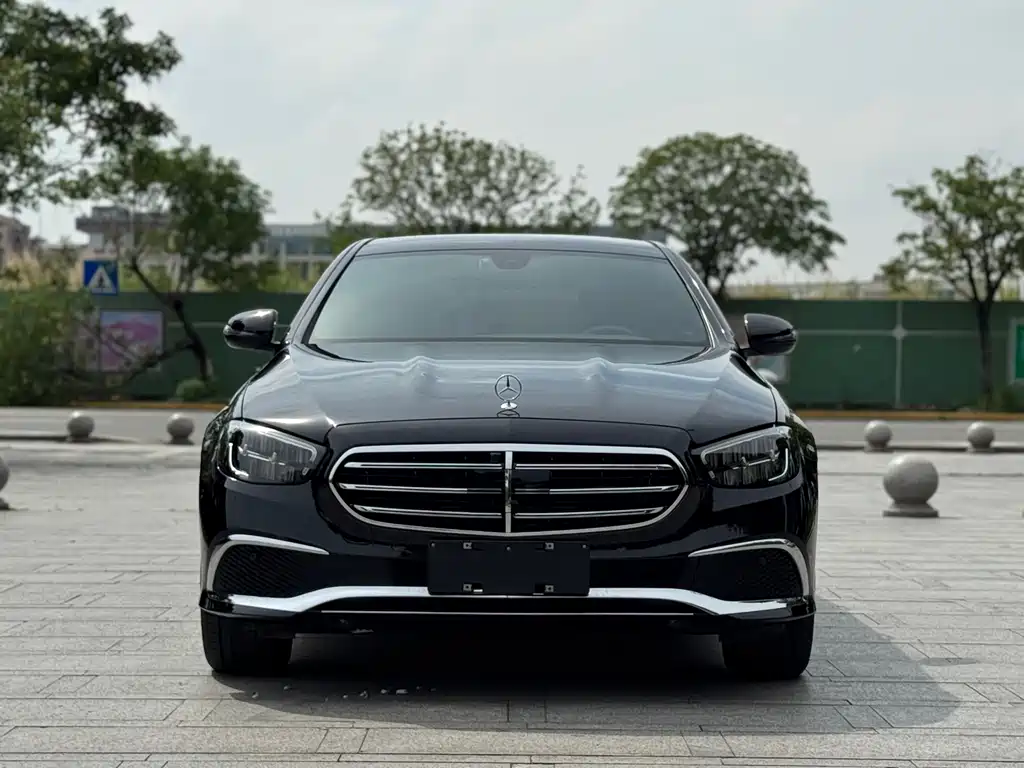 Mercedes-Benz E-Class 2023 — фото 2