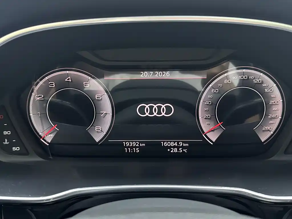 Audi Q3 2022 — фото 14