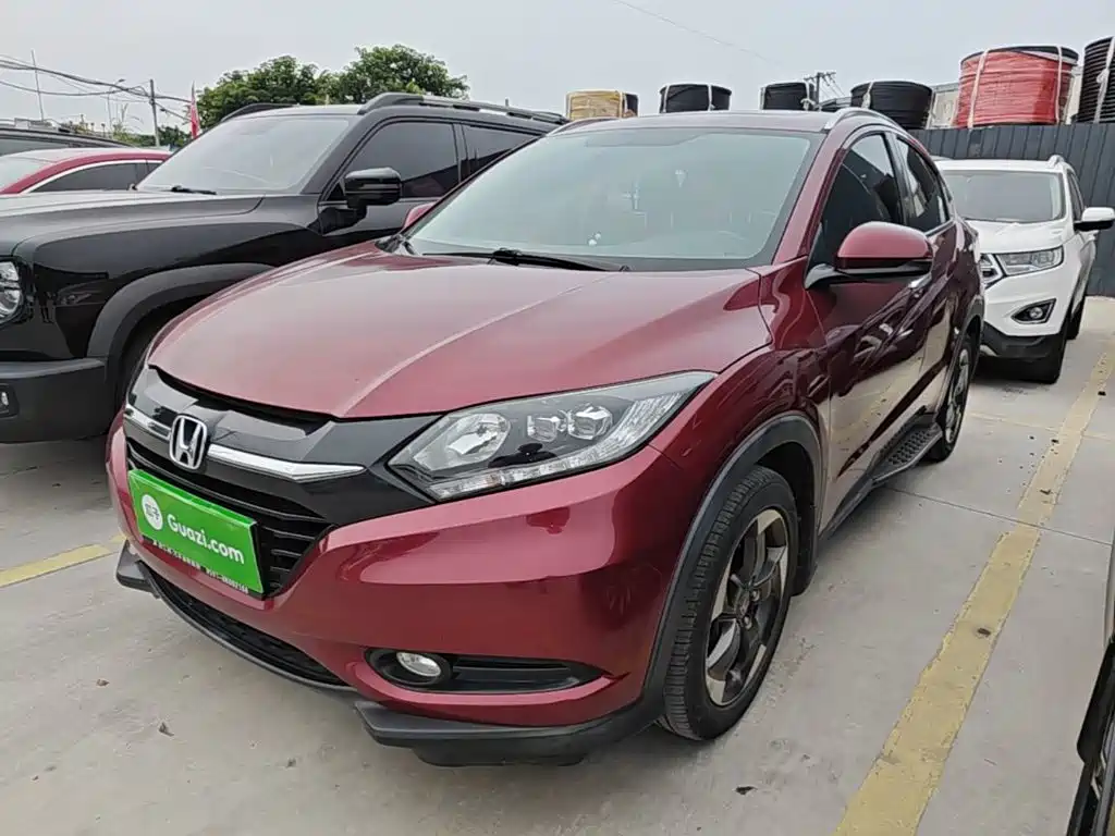 Honda Vezel 2016