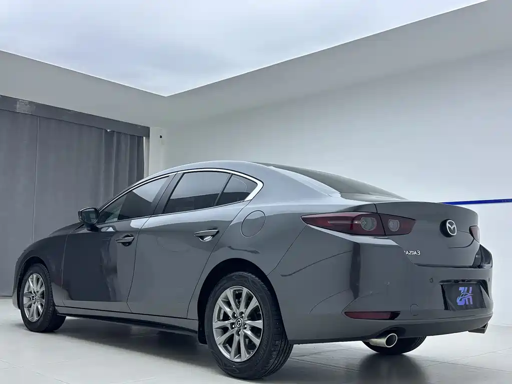 Mazda 3 Axela 2022