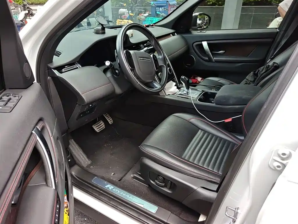 Land Rover Discovery Sport 2020 — фото 12