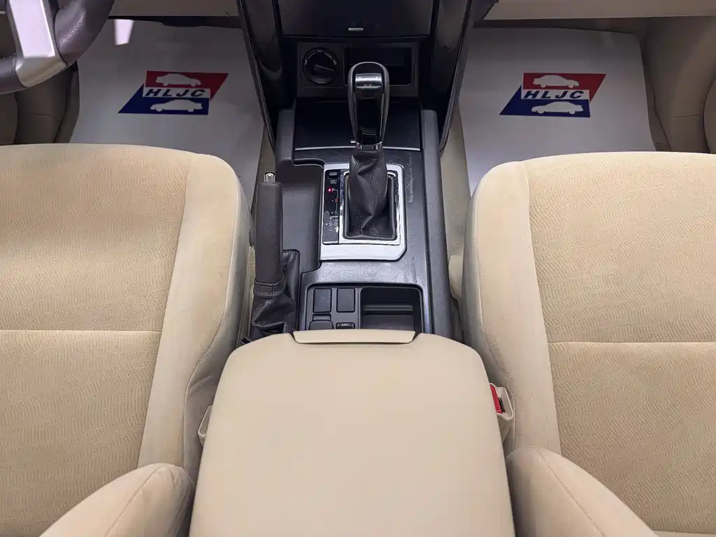 Toyota Prado 2017 — фото 11