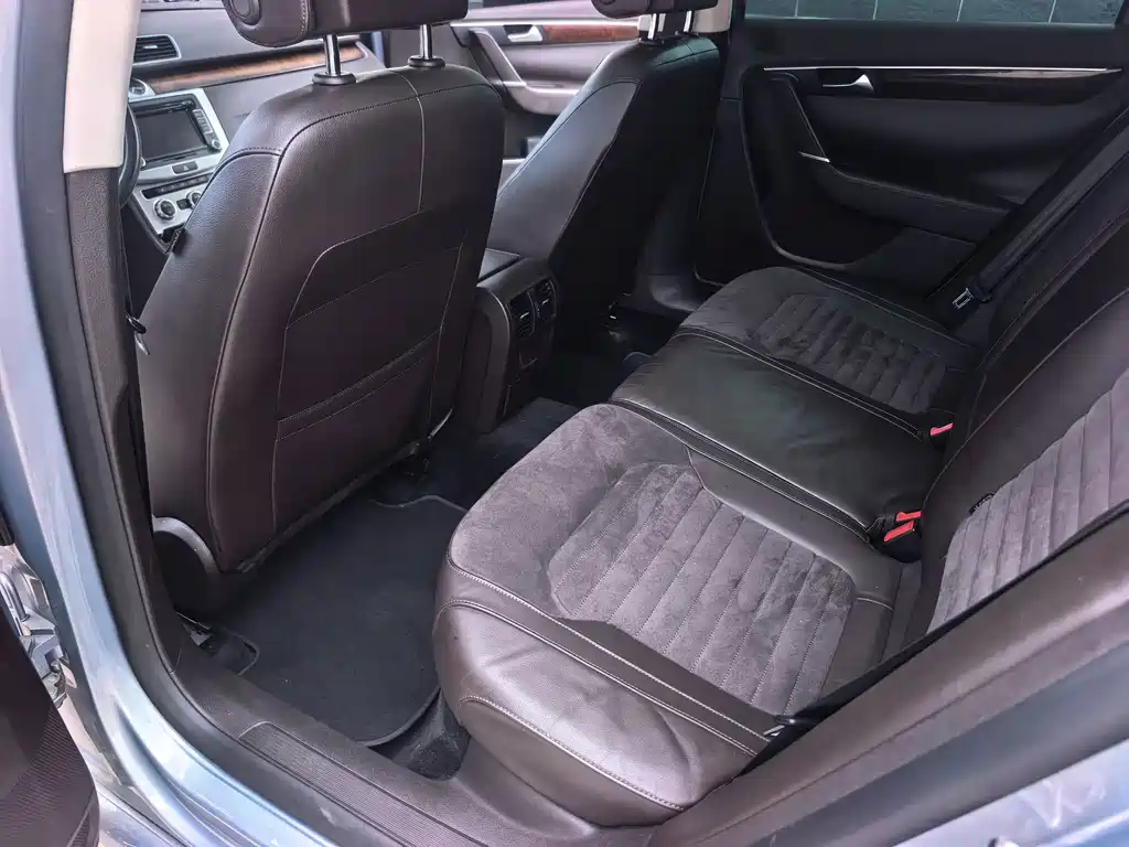 Volkswagen Magotan 2012