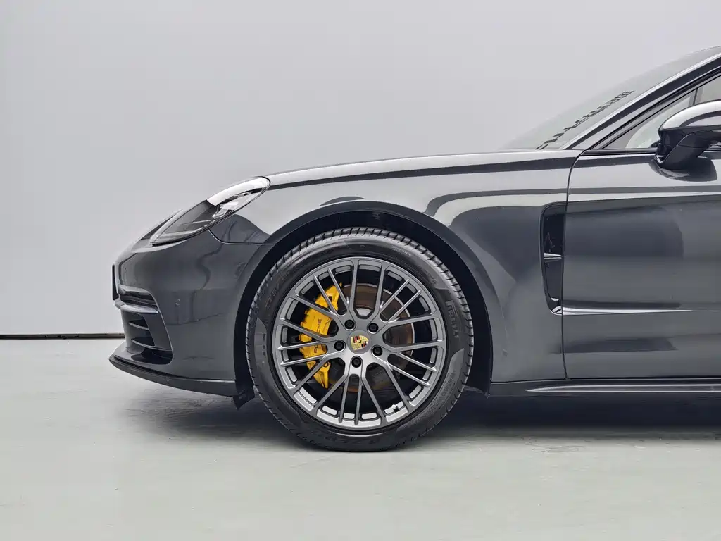Porsche Panamera 2017 — фото 3