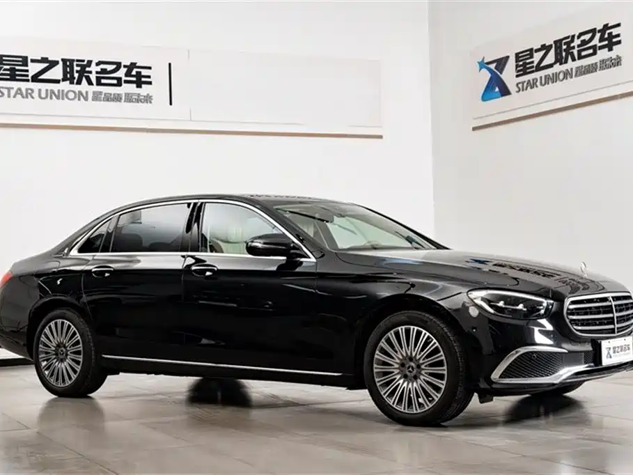 Mercedes-Benz E-Class 2023 — фото 7
