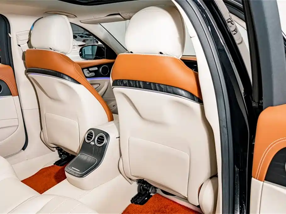 Mercedes-Benz E-Class 2023 — фото 22