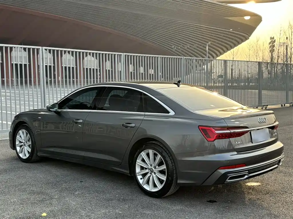 Audi A6L 2022 — фото 10