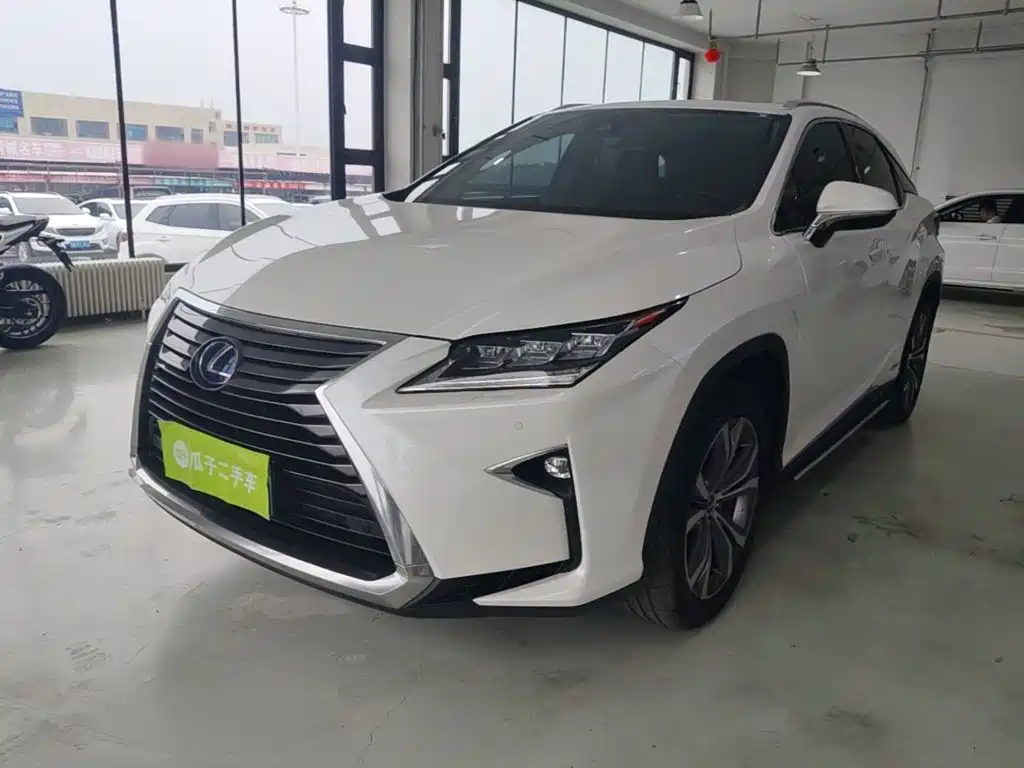Lexus RX 2018 — фото 1