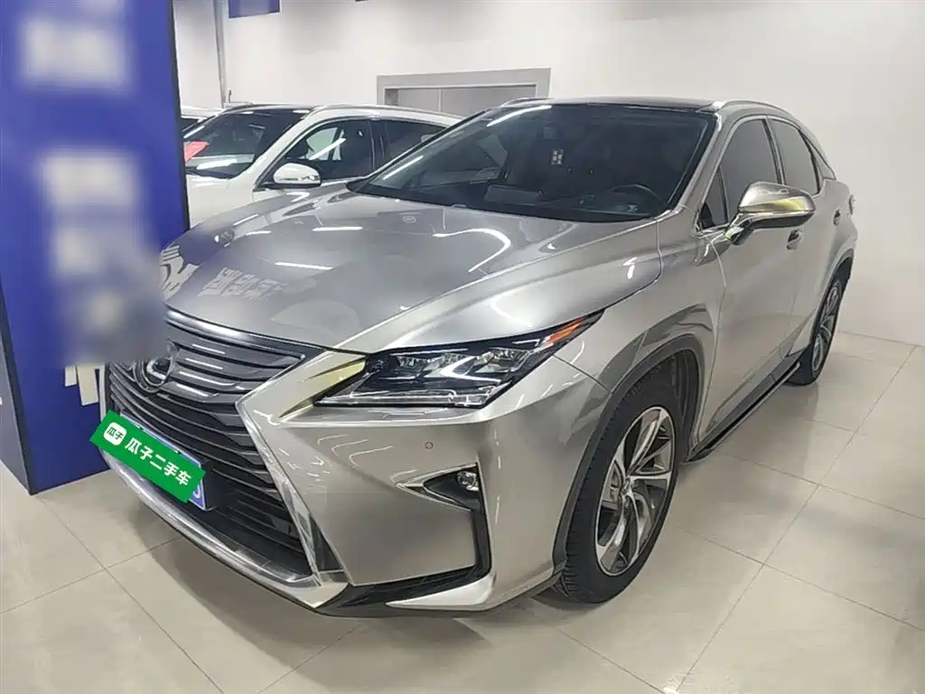 Lexus RX 2018 — фото 1