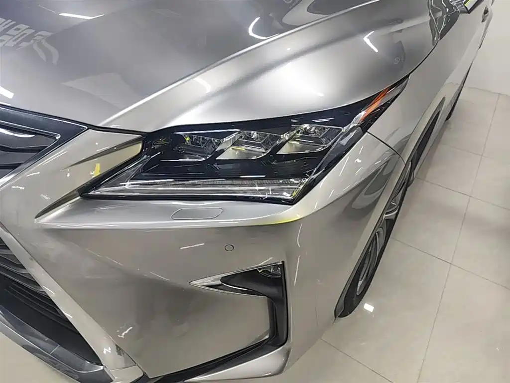 Lexus RX 2018 — фото 24