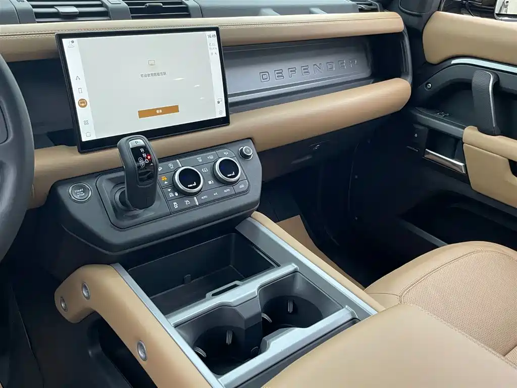Land Rover Defender 2025 — фото 19