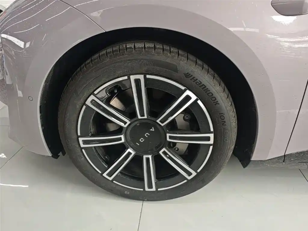 Audi E5 Sportback 2025 — фото 23