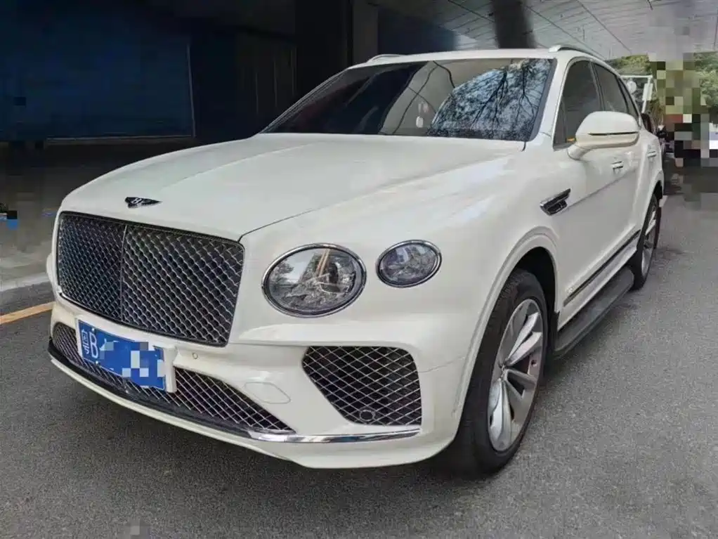 Bentley Bentayga 2021 — фото 1