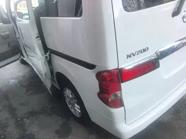Nissan NV200 2014