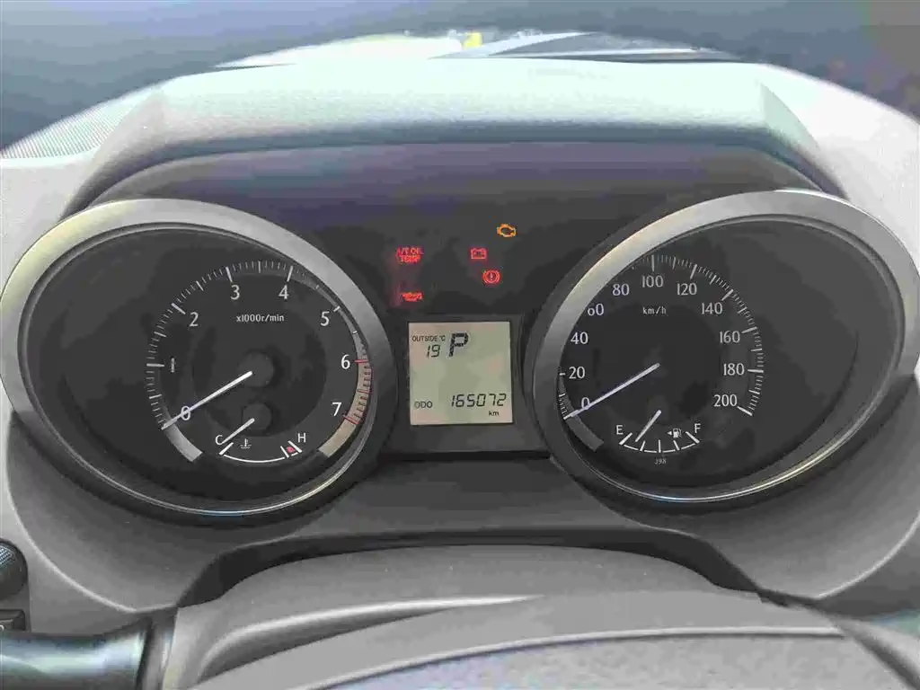 Toyota Prado 2015 — фото 13