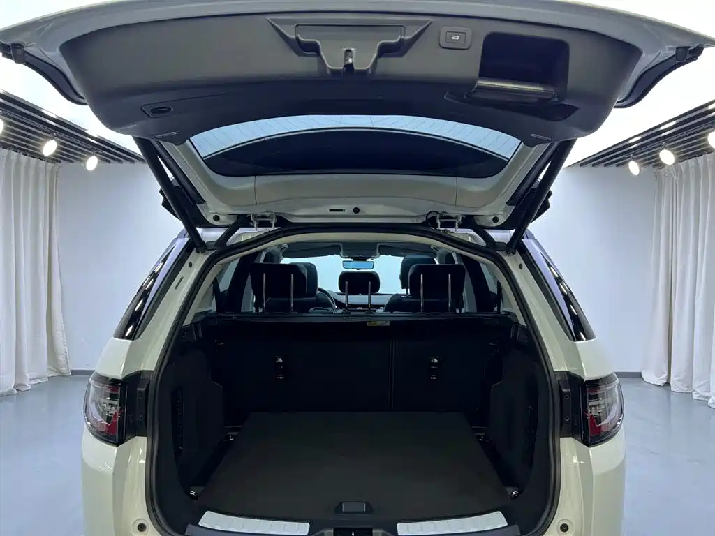 Land Rover Discovery Sport 2024 — фото 22