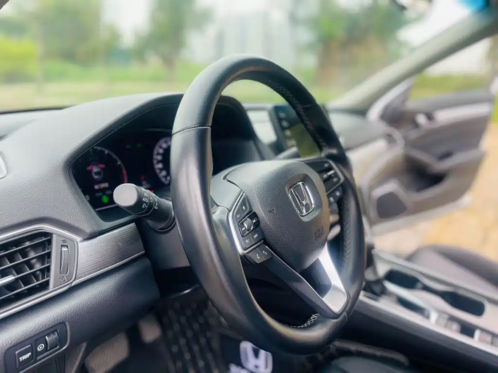 Honda Accord 2021 — фото 17
