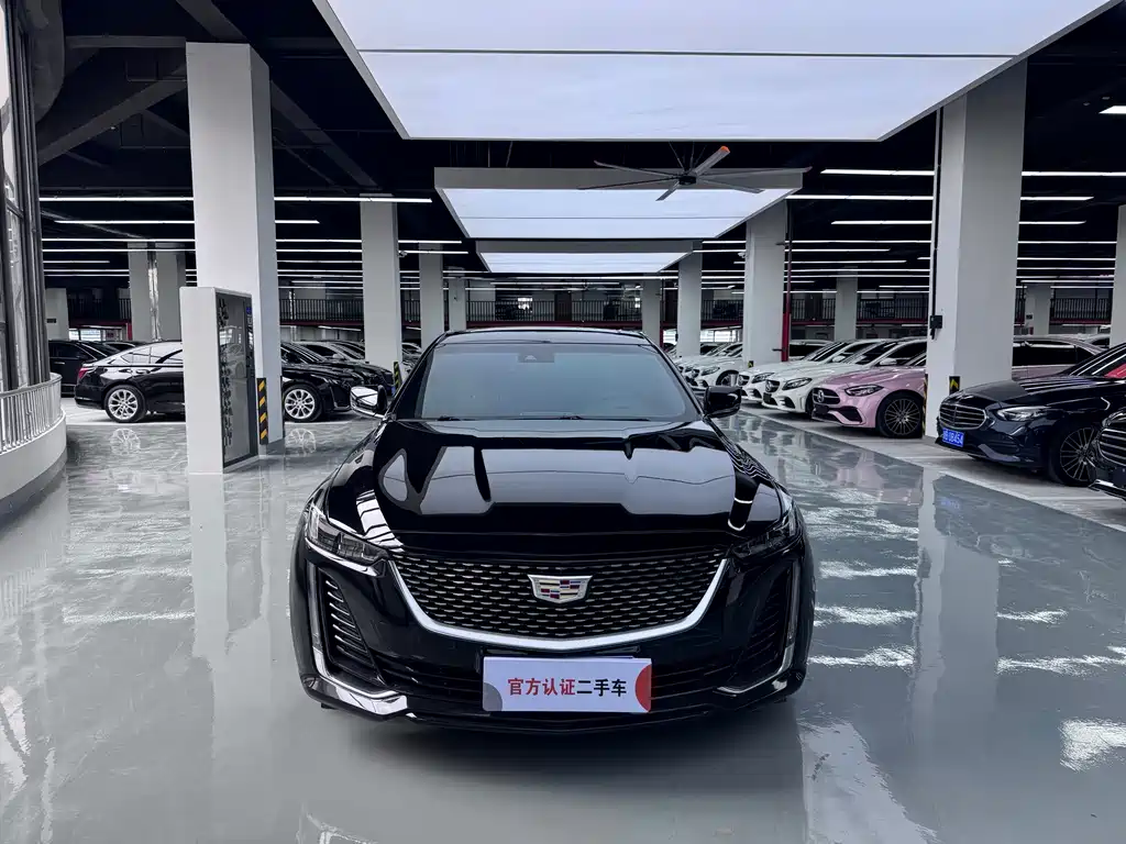 Cadillac CT5 2022 — фото 1