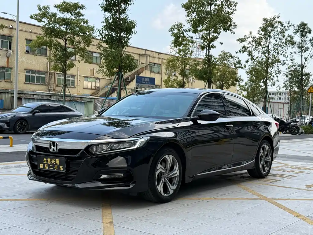 Honda Accord 2020 — фото 1