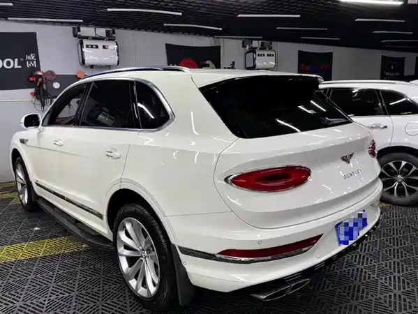 Bentley Bentayga 2021