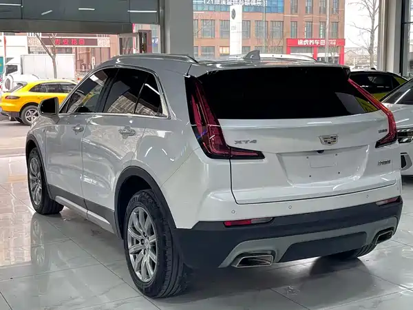 Cadillac XT4 2023