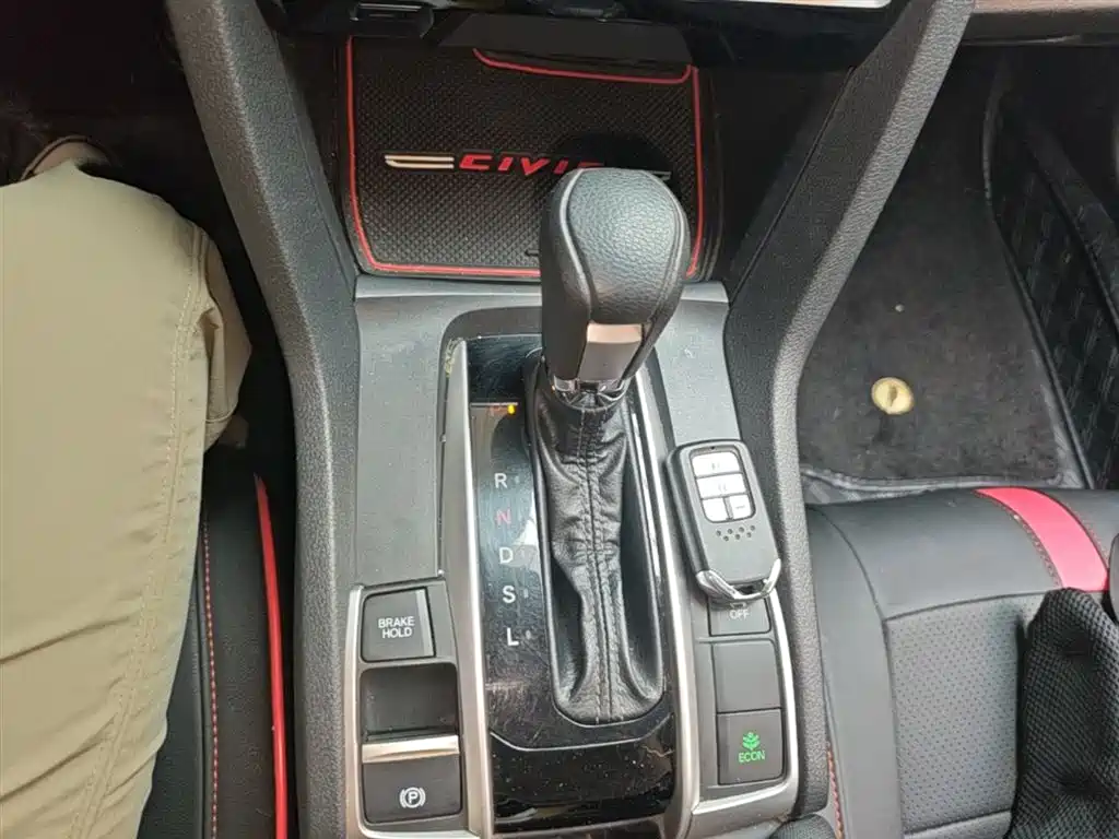 Honda Civic 2020 — фото 14
