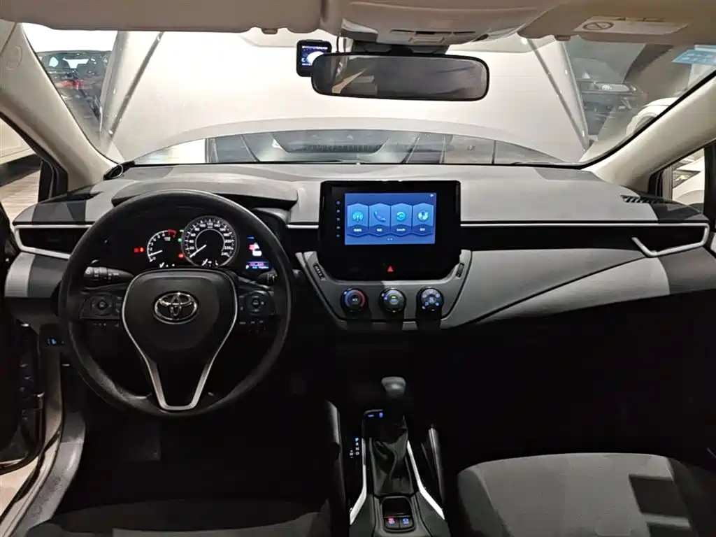 Toyota Corolla 2021 — фото 10
