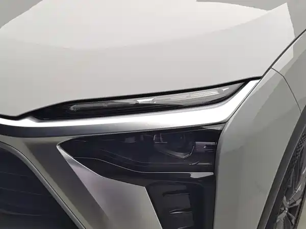 NIO ES8 2021