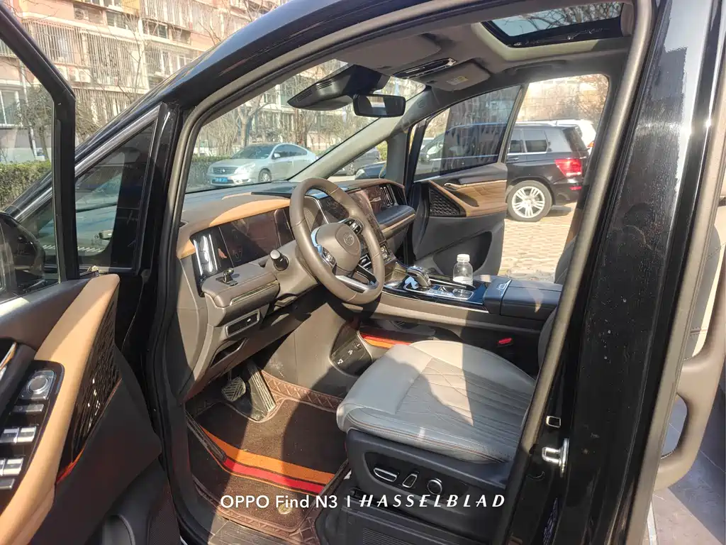 GAC Motor Trumpchi M8 2023 — фото 18