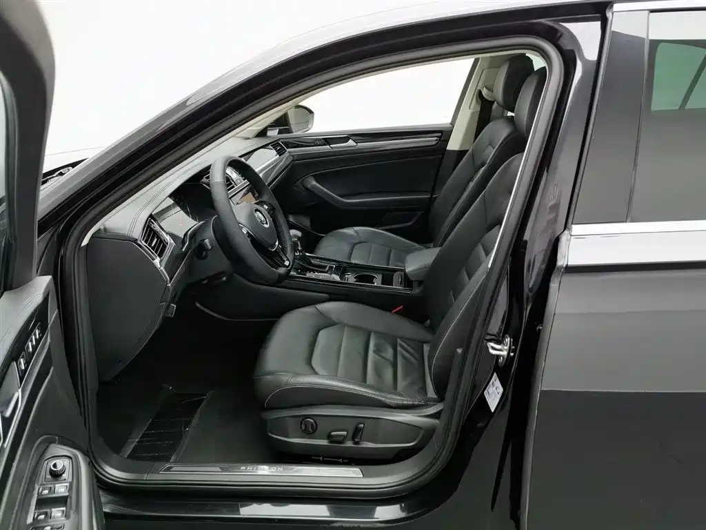 Volkswagen Phideon 2019 — фото 10