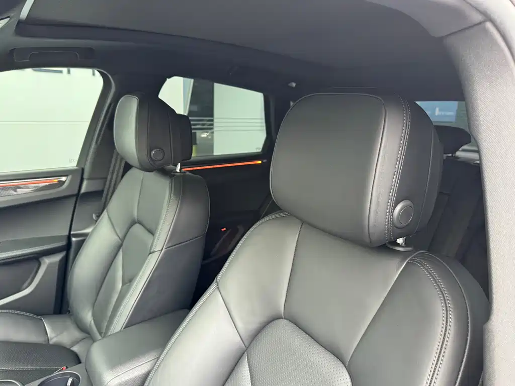 Porsche Macan 2021 — фото 19