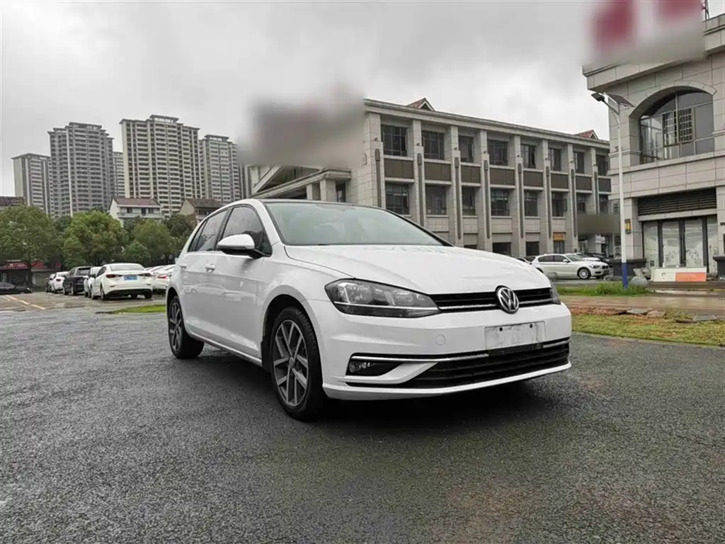 Volkswagen Golf 2020