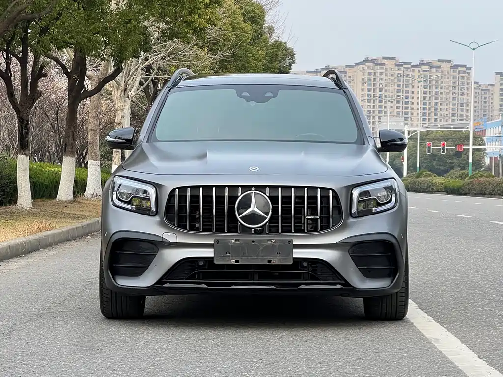 Mercedes-Benz GLB AMG 2023 — фото 2