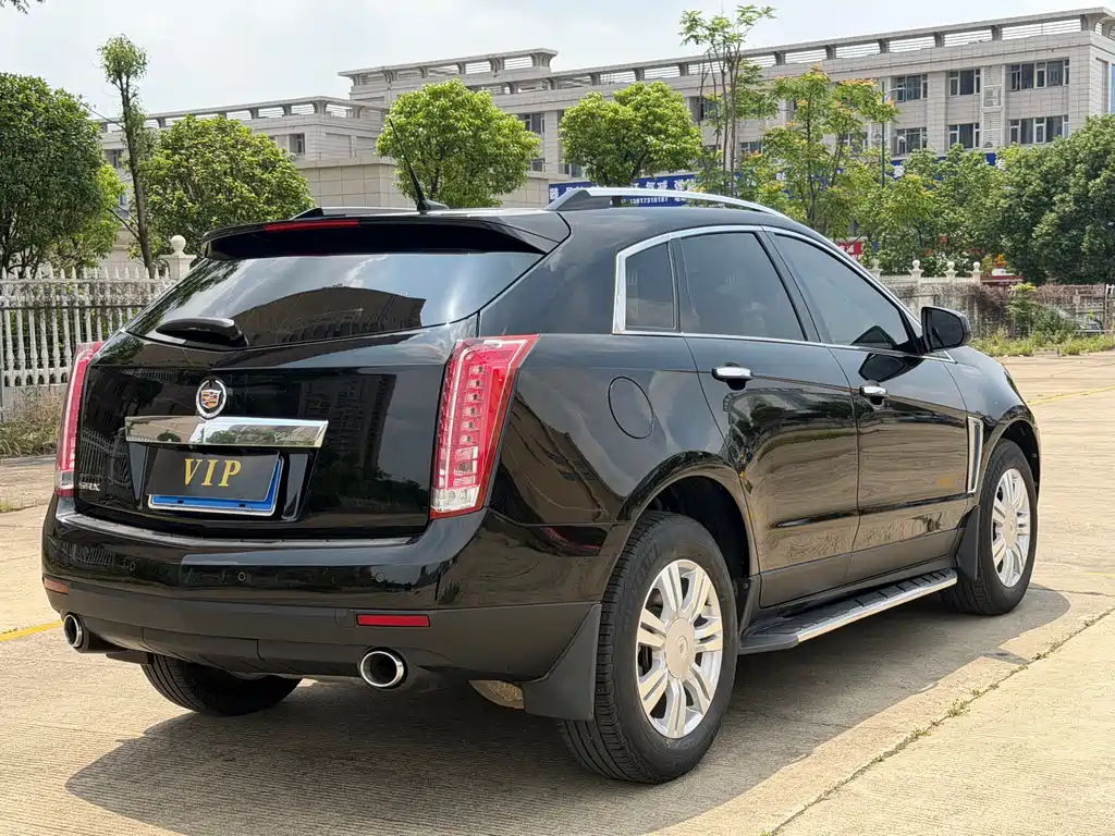 Cadillac SRX 2015 — фото 4