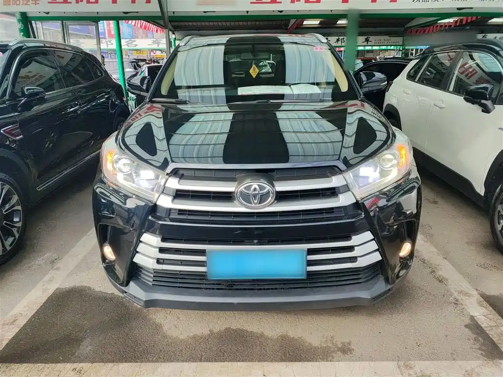 Toyota Highlander 2020 — фото 3