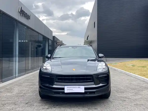 Porsche Macan 2023