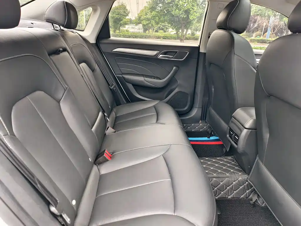 Roewe i6 Classic 2018 — фото 19