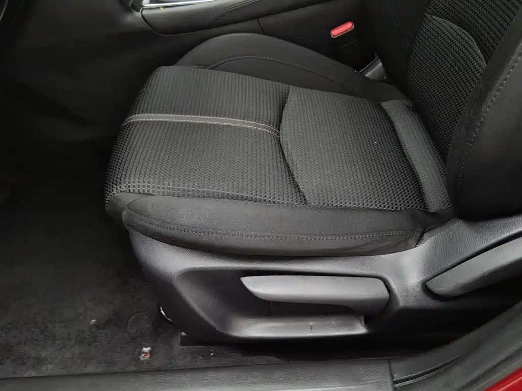 Mazda 3 Axela 2017 — фото 20