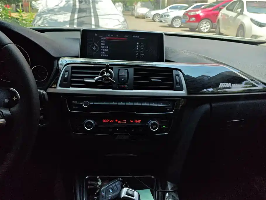 BMW 3 Series 2014 — фото 12