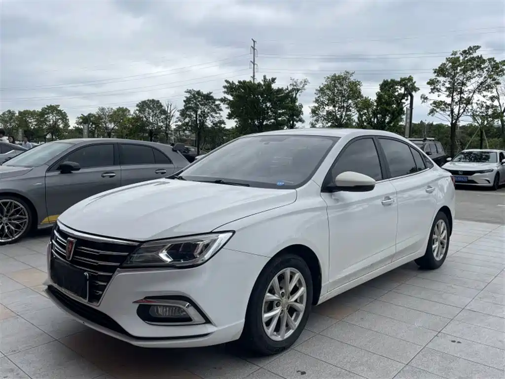 Roewe i5 2020 — фото 1