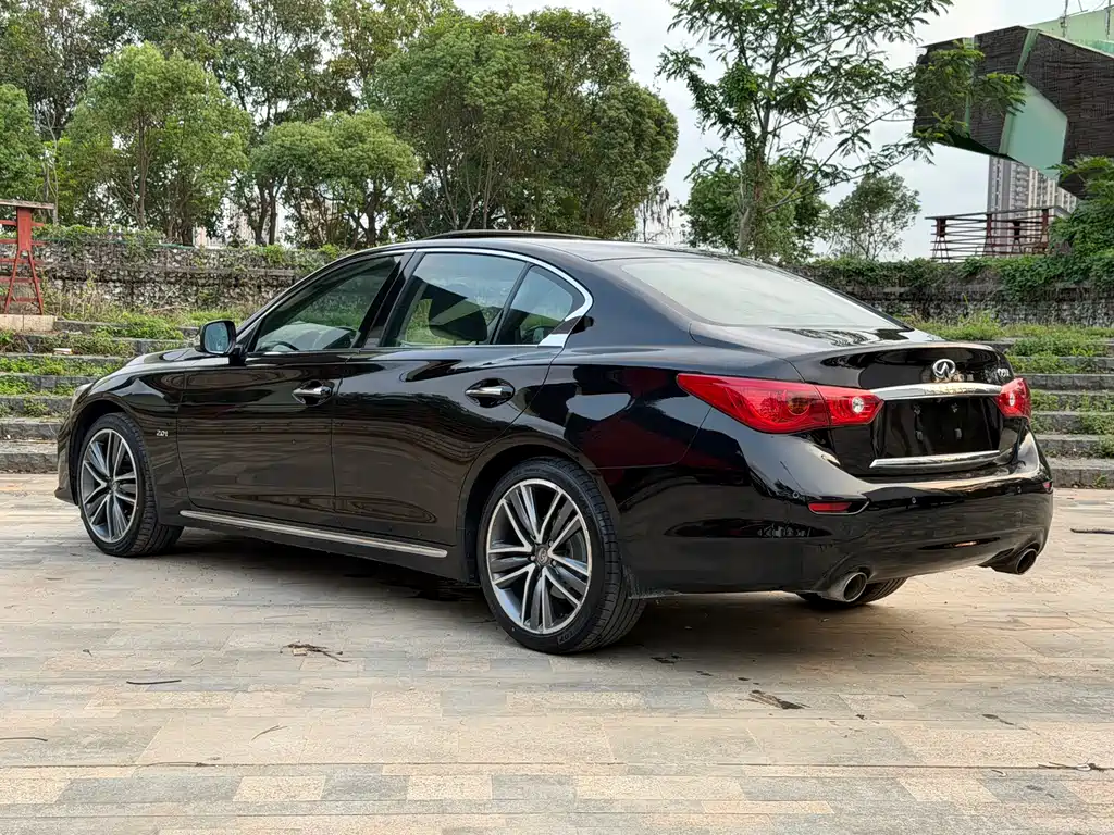 Infiniti Q50L 2015 — фото 7