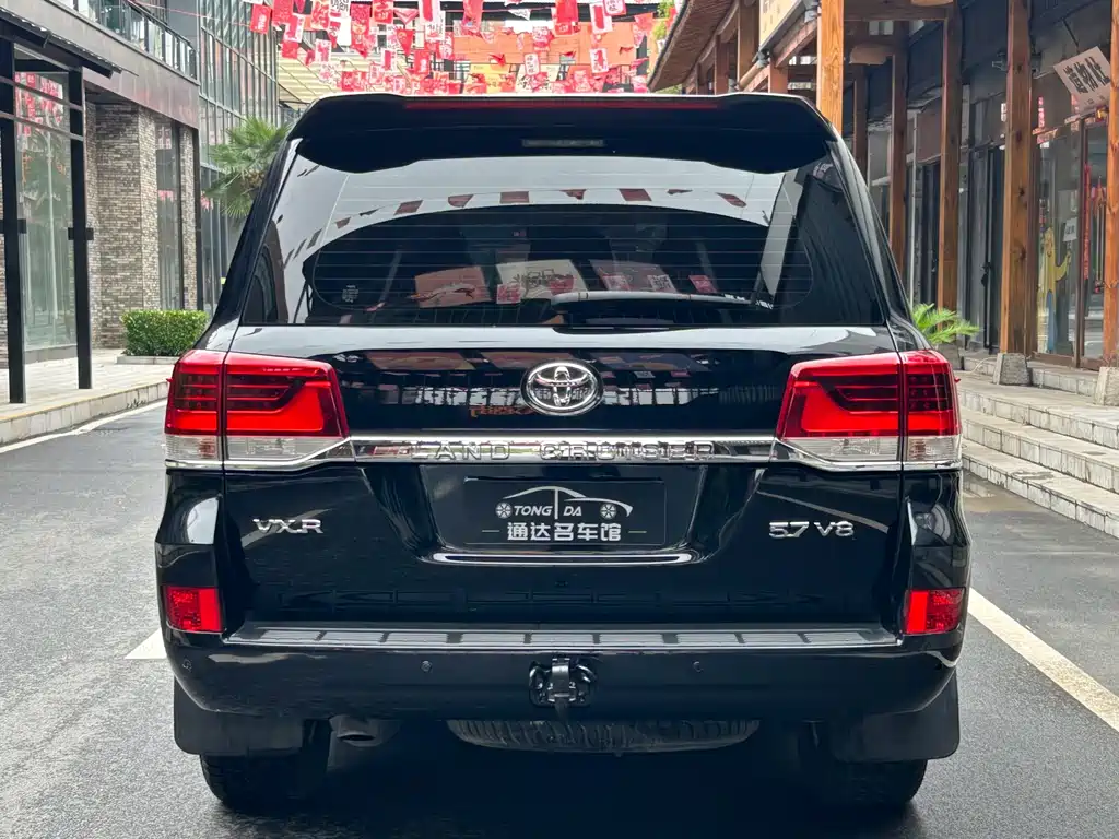 Toyota Land Cruiser 2020 — фото 24