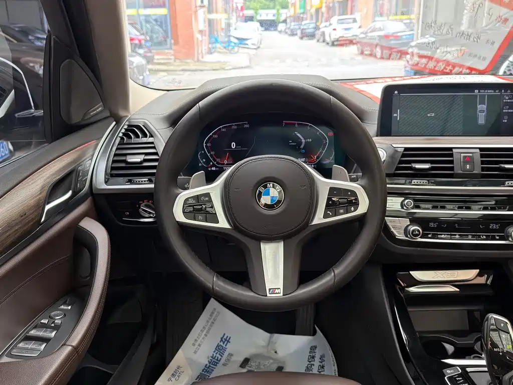 BMW X3 2021 — фото 9
