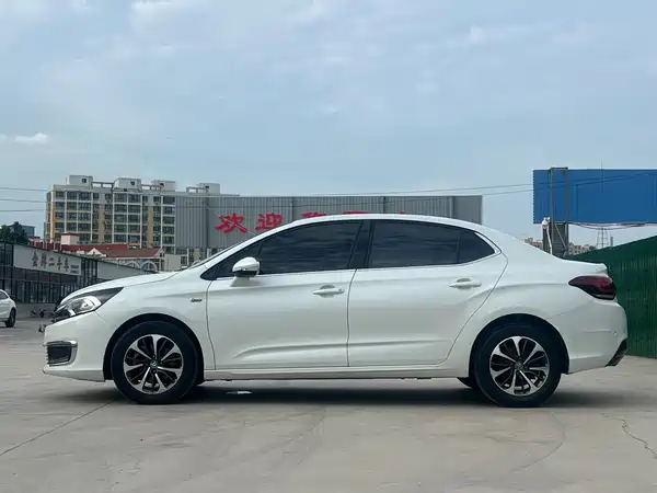 Citroën C4L 2016
