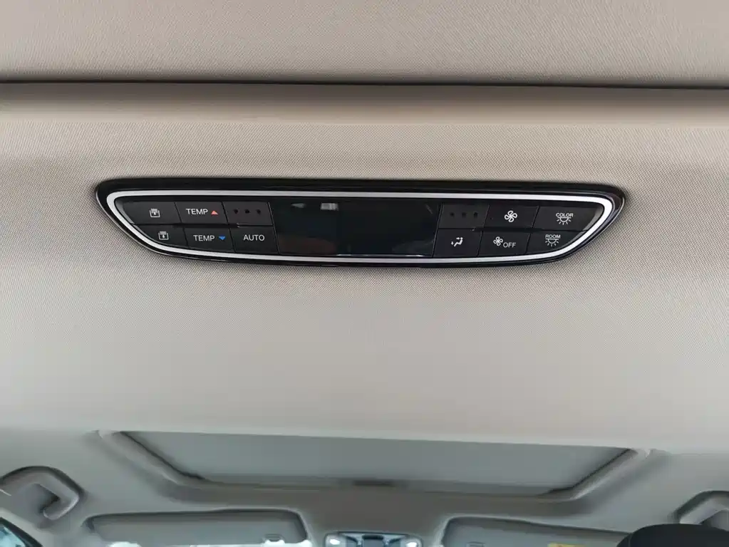 GAC Trumpchi M8 2022 — фото 19