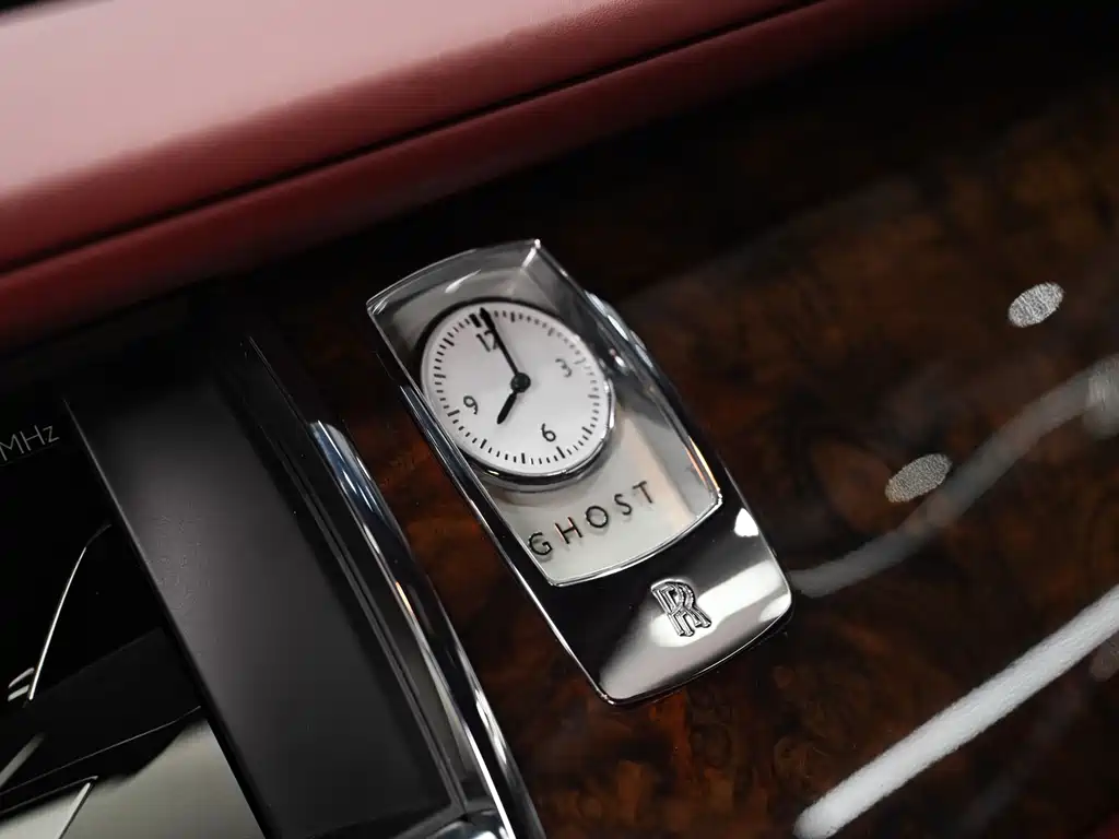 Rolls-Royce Ghost 2016 — фото 15