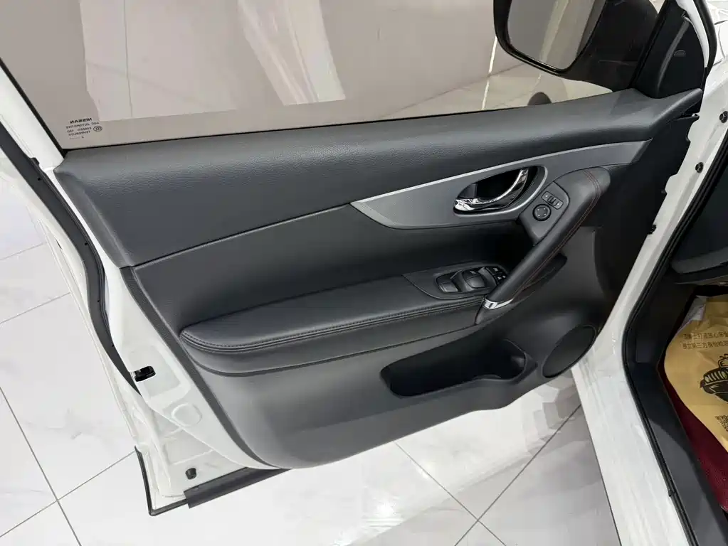 Nissan Qashqai 2022 — фото 8