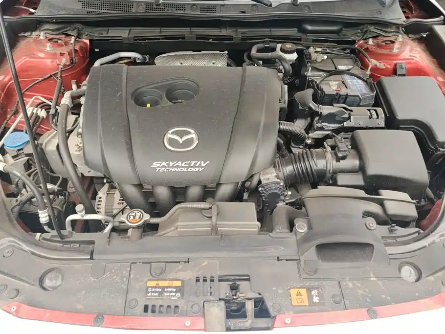Mazda CX-4 2016 — фото 10