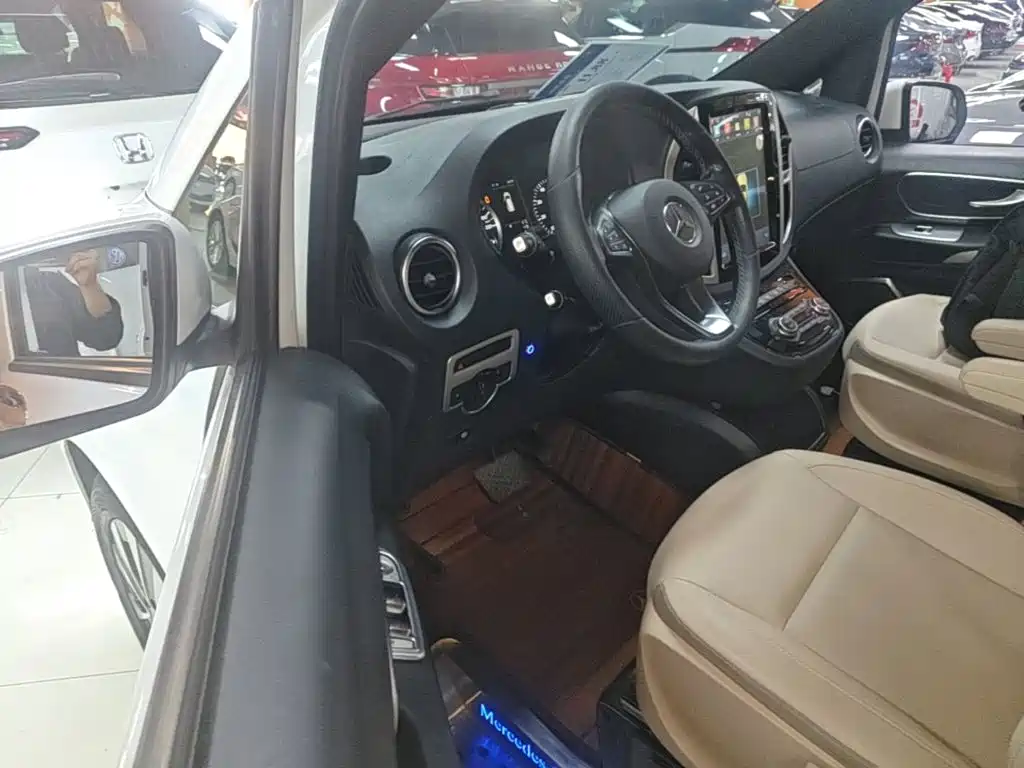 Mercedes-Benz Vito 2018 — фото 16