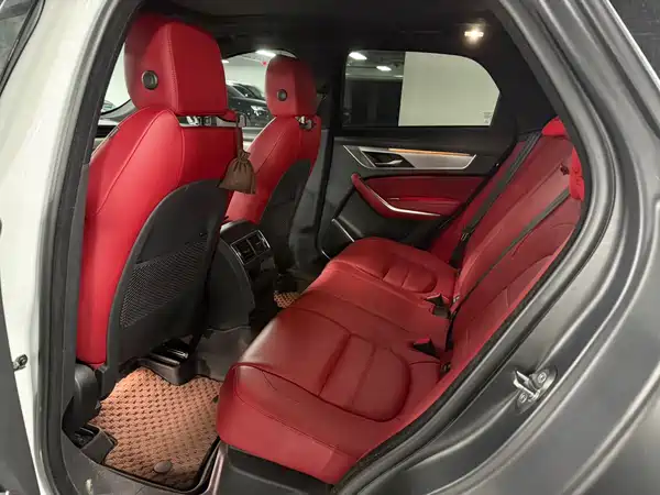 Jaguar F-PACE 2021